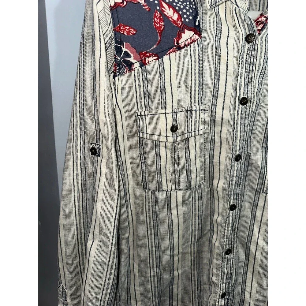 Free People button up striped and floral contrast long‎ sleeve top size small